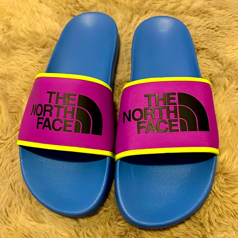 NWT The North Face Men's
Basecamp Il Slides, Size 11, Supersonic Blue, G…